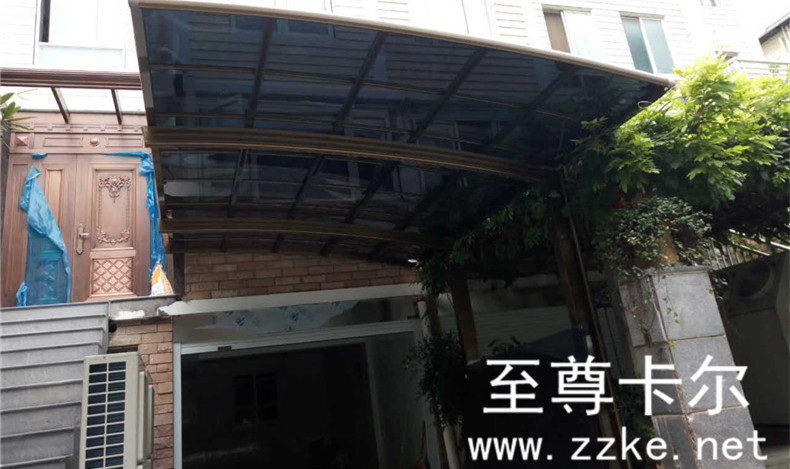 應(yīng)用在棚類領(lǐng)域的，聚碳酸酯板到底是什么？