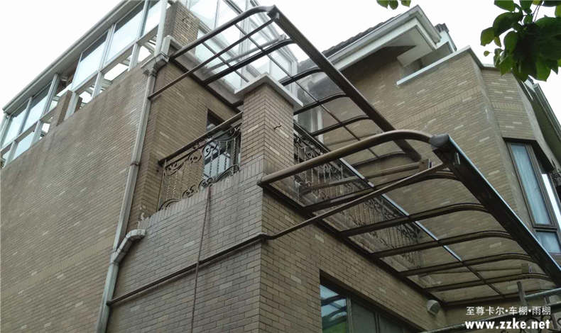 雨棚加盟至尊卡爾，暢享五星服務(wù)